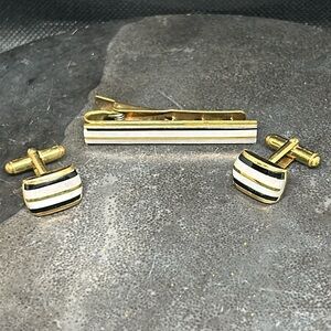 SIGNED AUSTRIA VINTAGE BLACK & WHITE INLAY GOLD TIE CLIP CLASP MEN'S